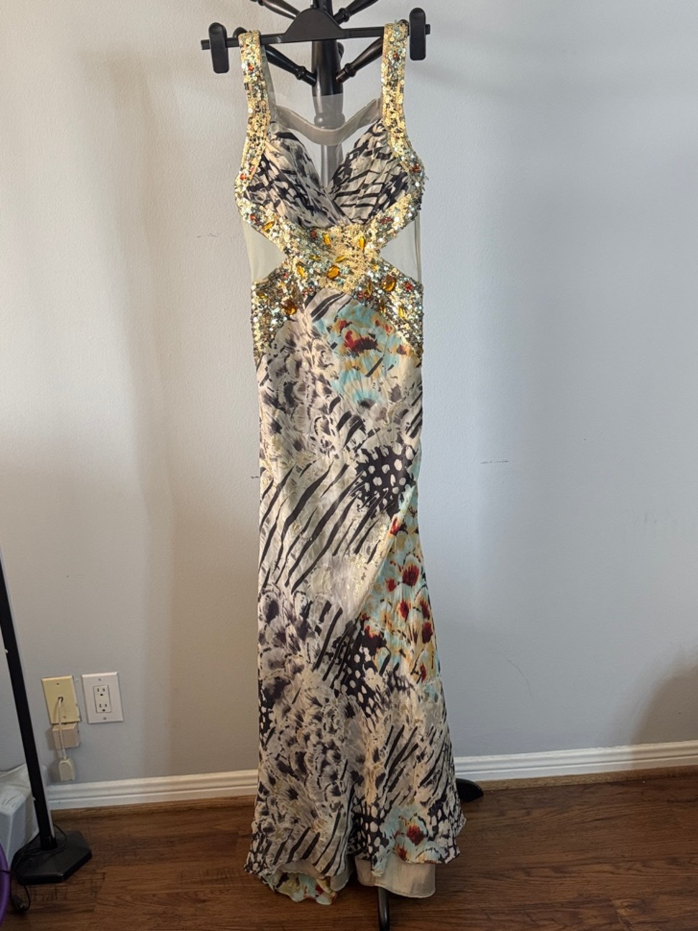 Beaded Multicolor V-Neck Prom Dress 17.2T